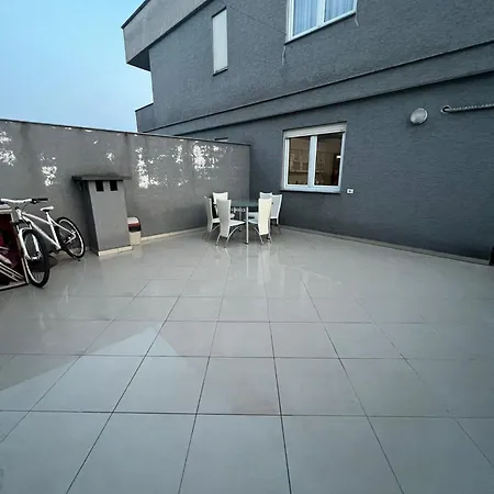 Apartment Vila-l *